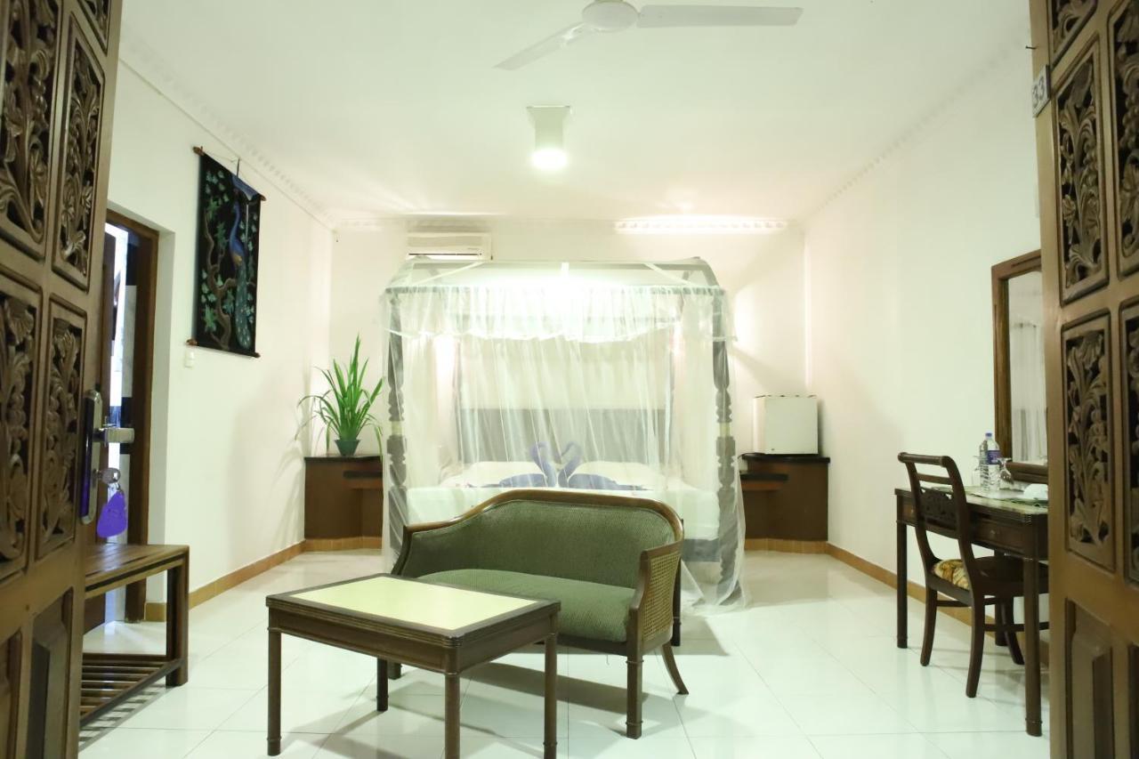 Bougain Villa Bentota Esterno foto