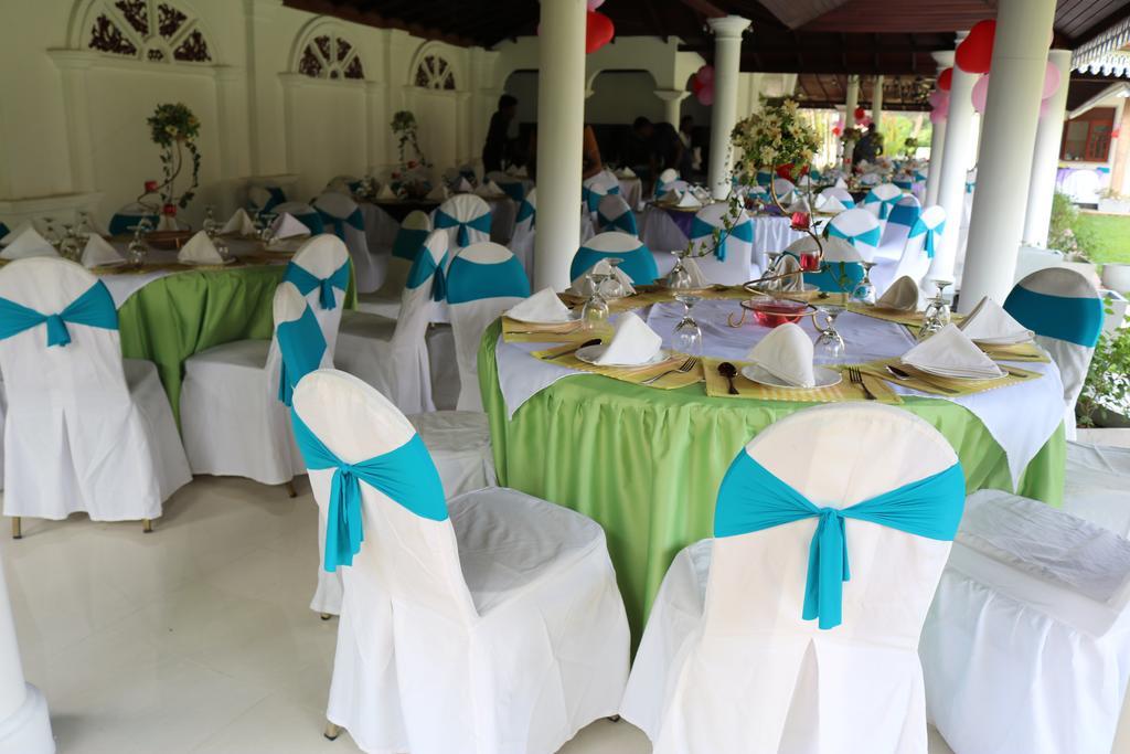 Bougain Villa Bentota Esterno foto