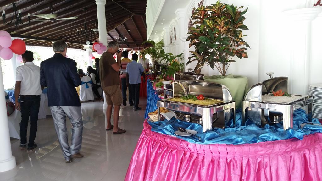 Bougain Villa Bentota Esterno foto