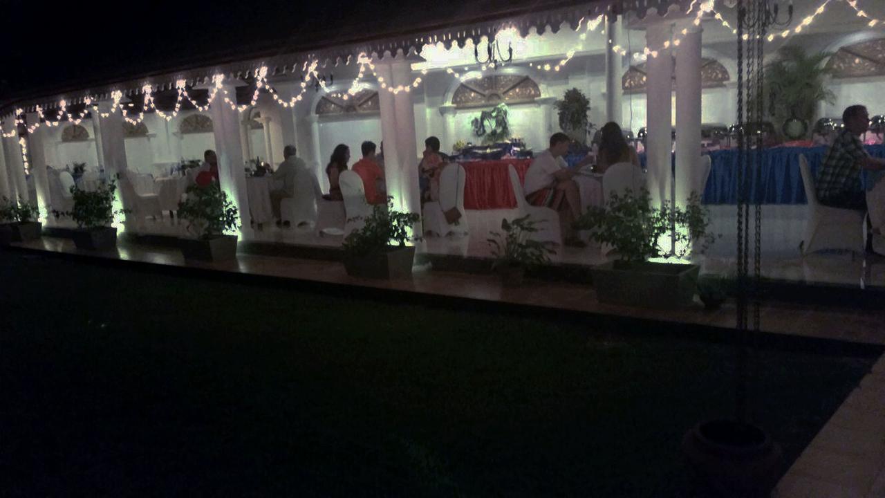 Bougain Villa Bentota Esterno foto