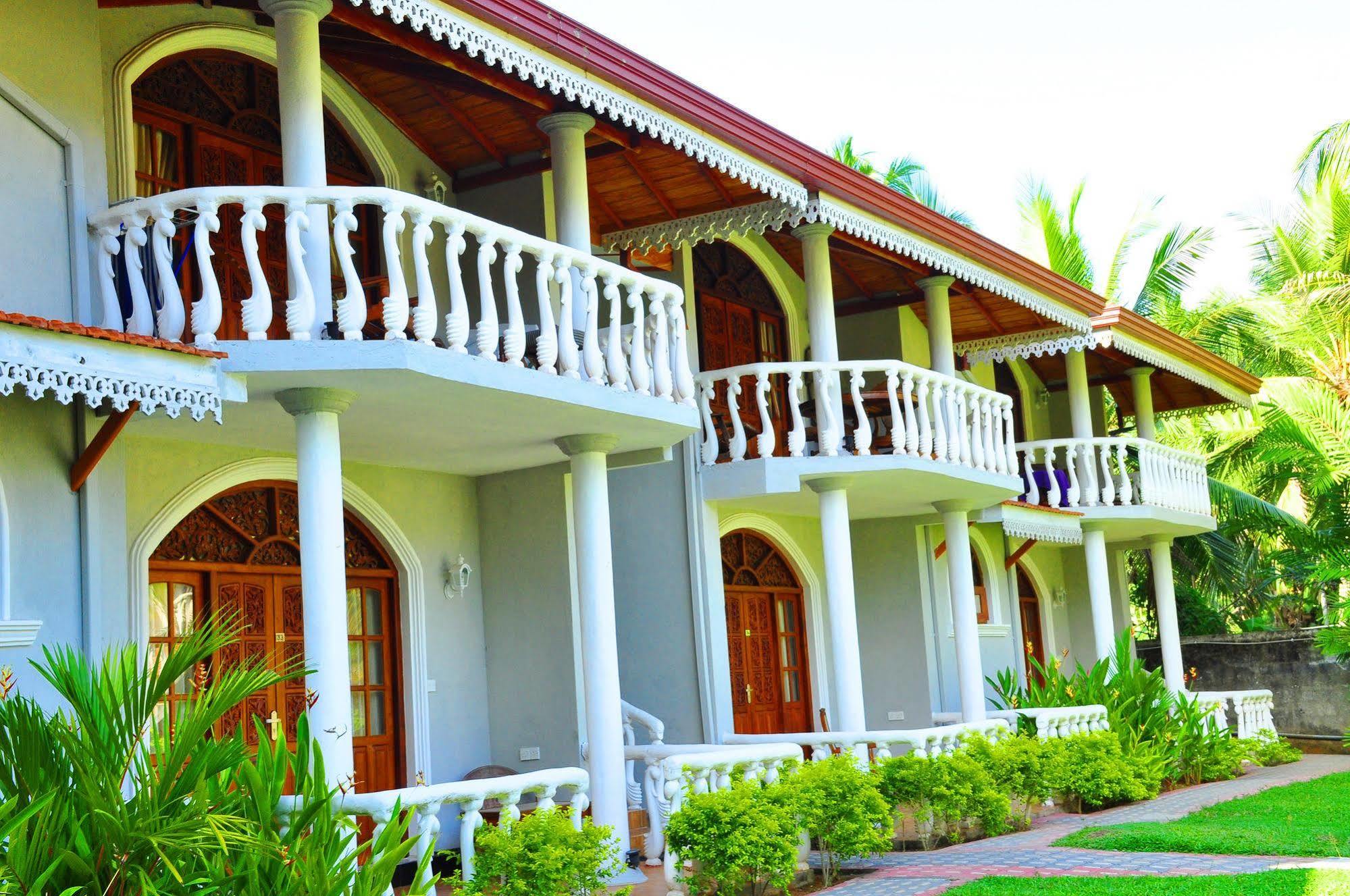 Bougain Villa Bentota Esterno foto