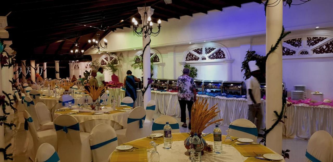 Bougain Villa Bentota Esterno foto